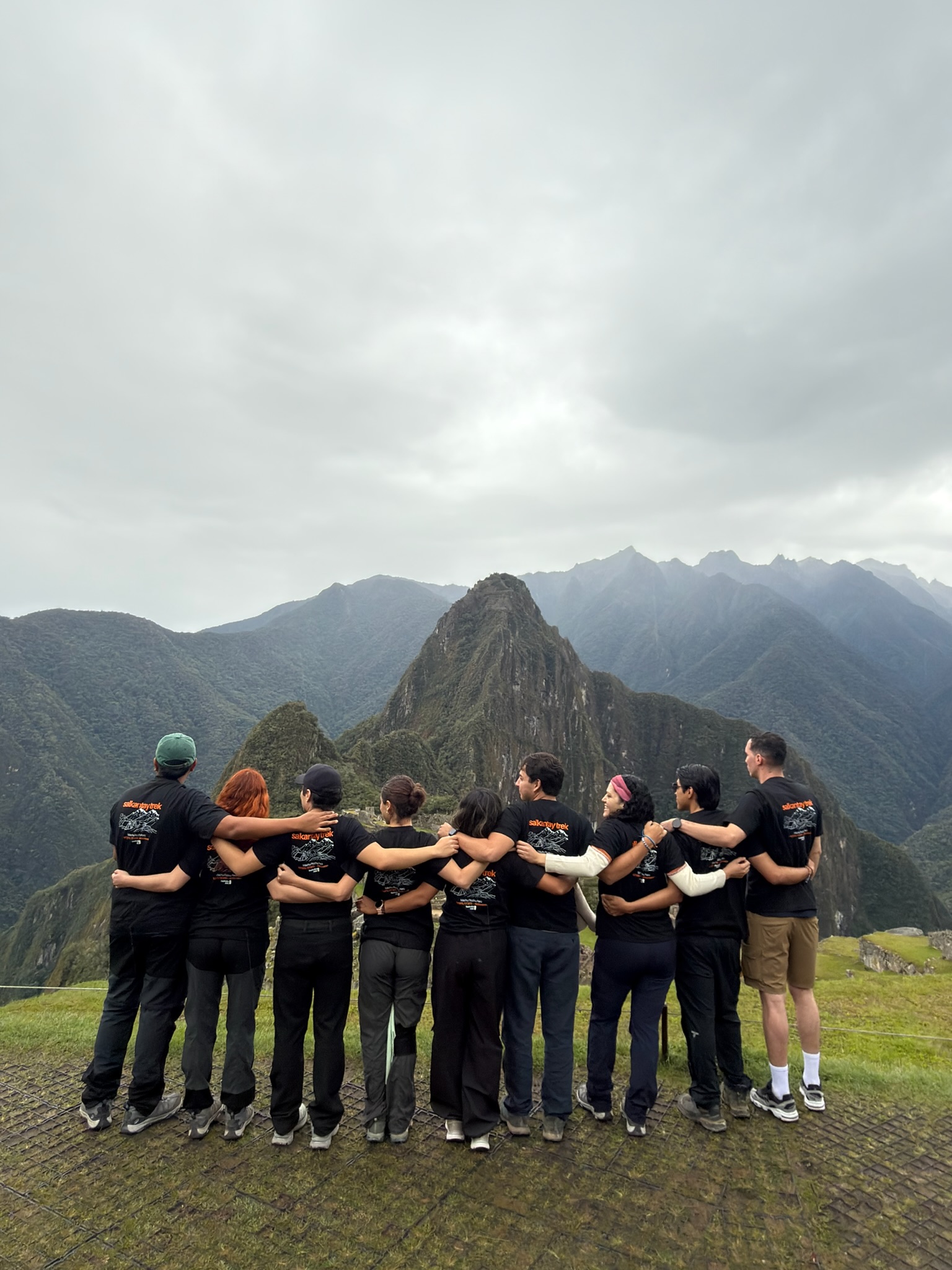 Grupo en Machu Picchu